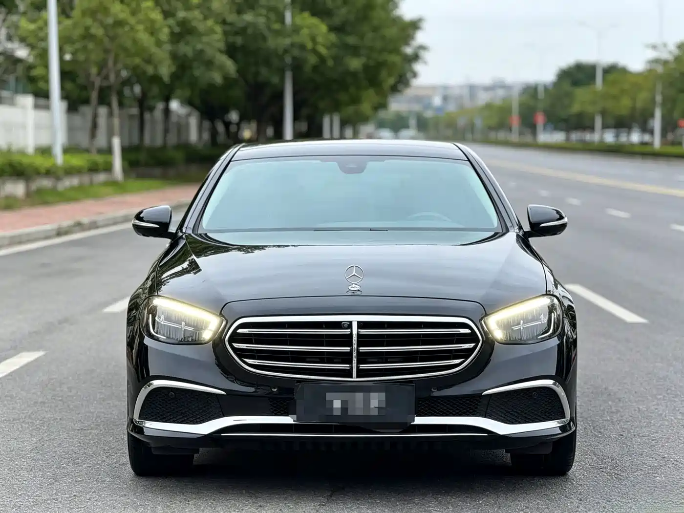 Mercedes-Benz E-Class 2021 E 300 L Fashion фото 2