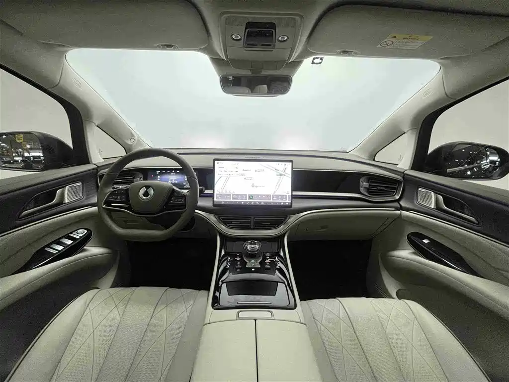 Denza D9 2022 DM-i 970 AWD Flagship фото 9