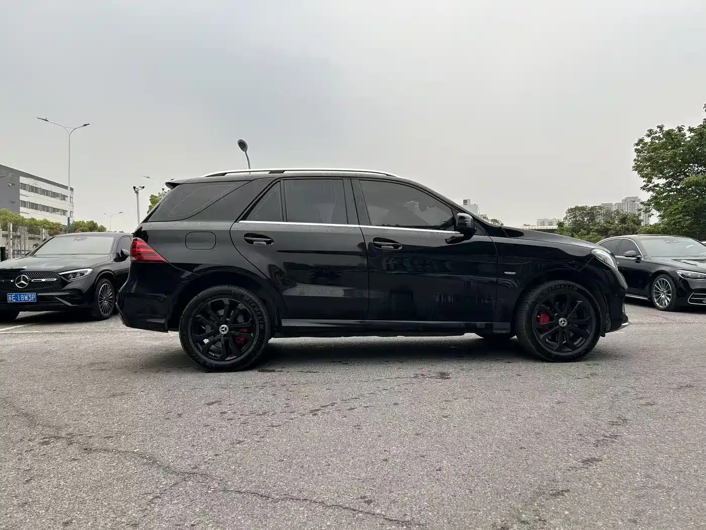 Mercedes-Benz GLE 2019 GLE 320 4MATIC Dynamic Ultimate Edition фото 4