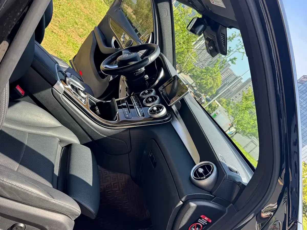 Mercedes-Benz GLC 2019 GLC 260 L 4MATIC Luxury фото 9