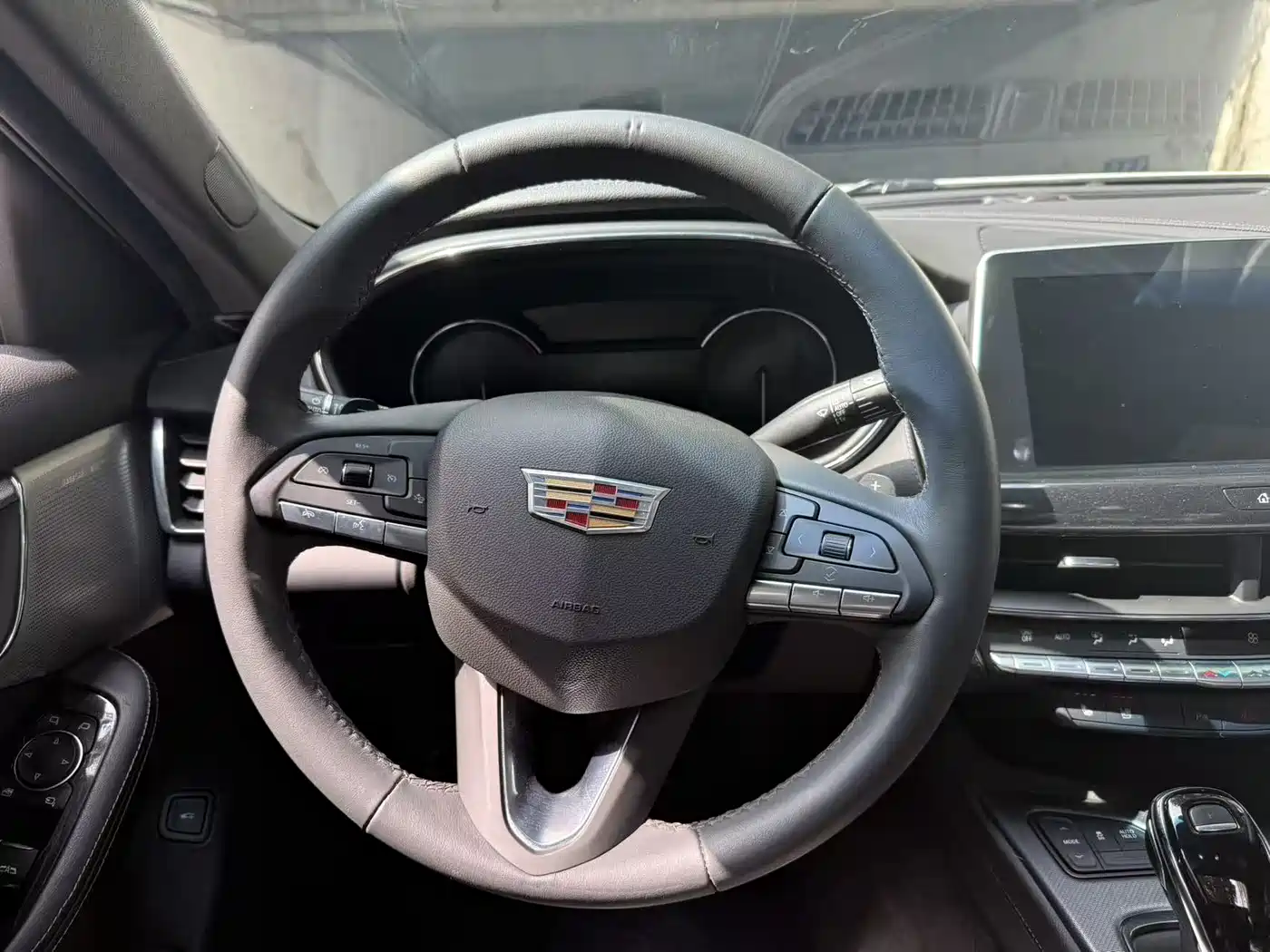 Cadillac CT5 2022 28T Luxury (Standard) фото 4