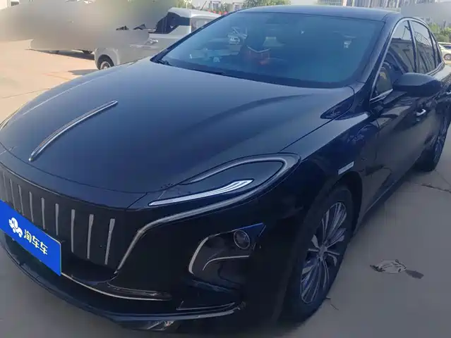 Hongqi E-QM5 2022 431km Charging Enjoyment Edition