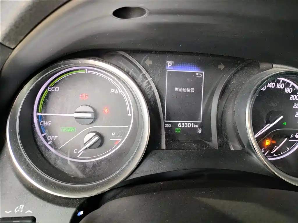 Toyota Camry 2023 Hybrid 2.5HGVP Leading Edition фото 12