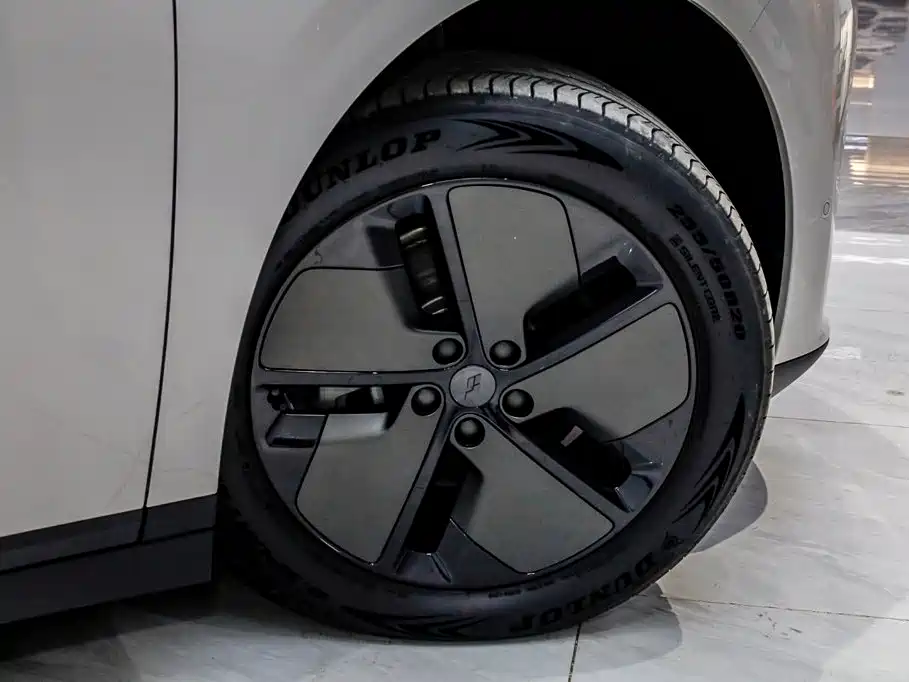 Li Auto i6 2025 2025 2WD Base Model