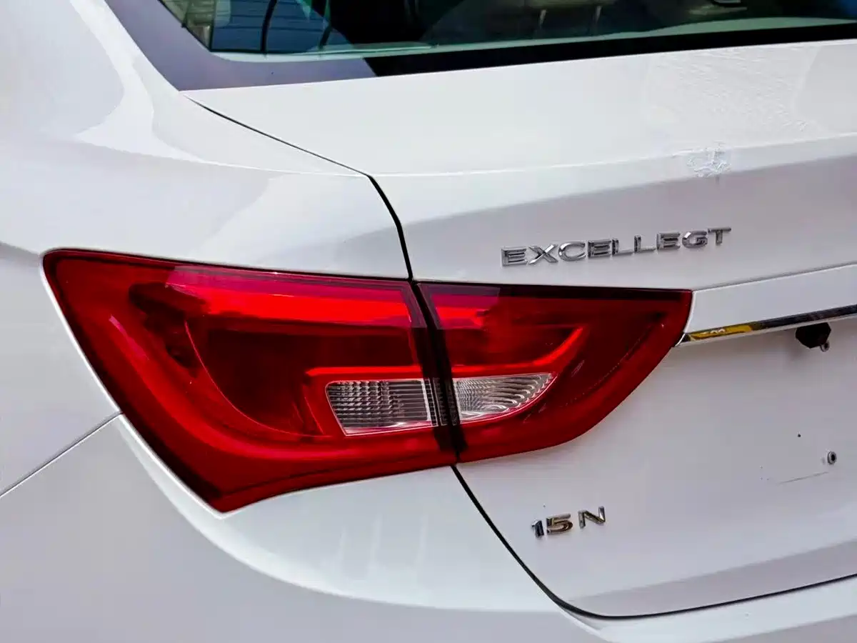 Фото 7 - Buick Excelle