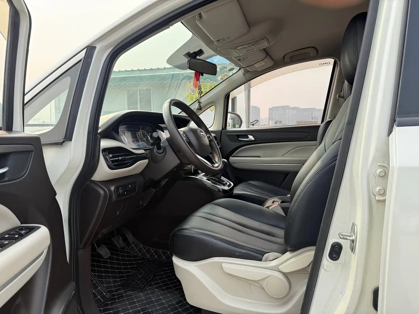 GAC Trumpchi Trumpchi M6 2019 270T Manual Elite Edition (7-seater) (China VI) фото 7