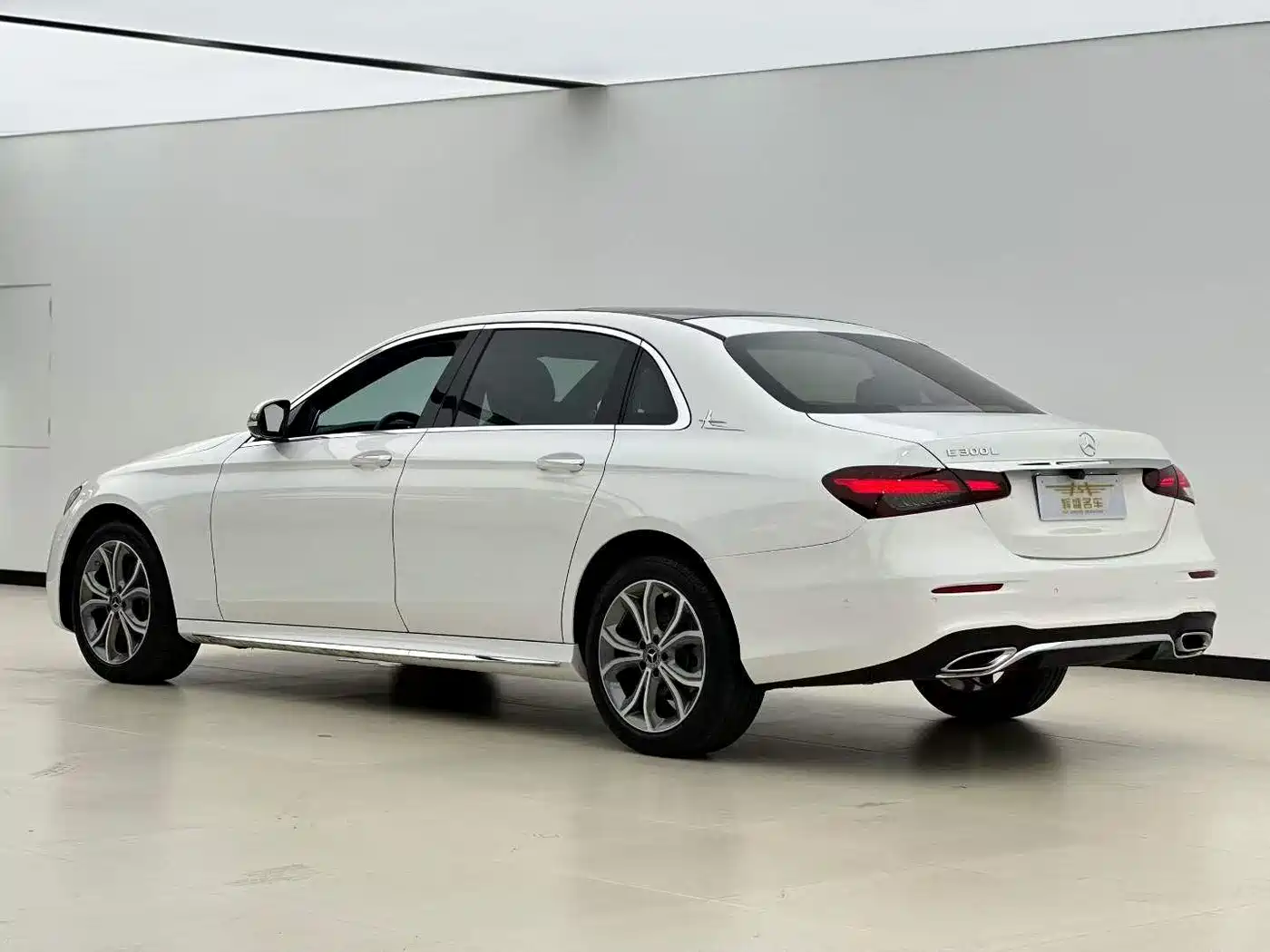 Mercedes-Benz E-Class 2021 E 300 L Sport Fashion фото 3