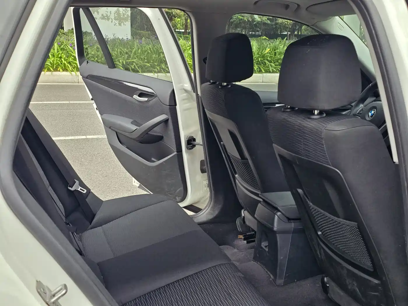 BMW X1 2015 Model sDrive18i Fashion Advanced Edition фото 10