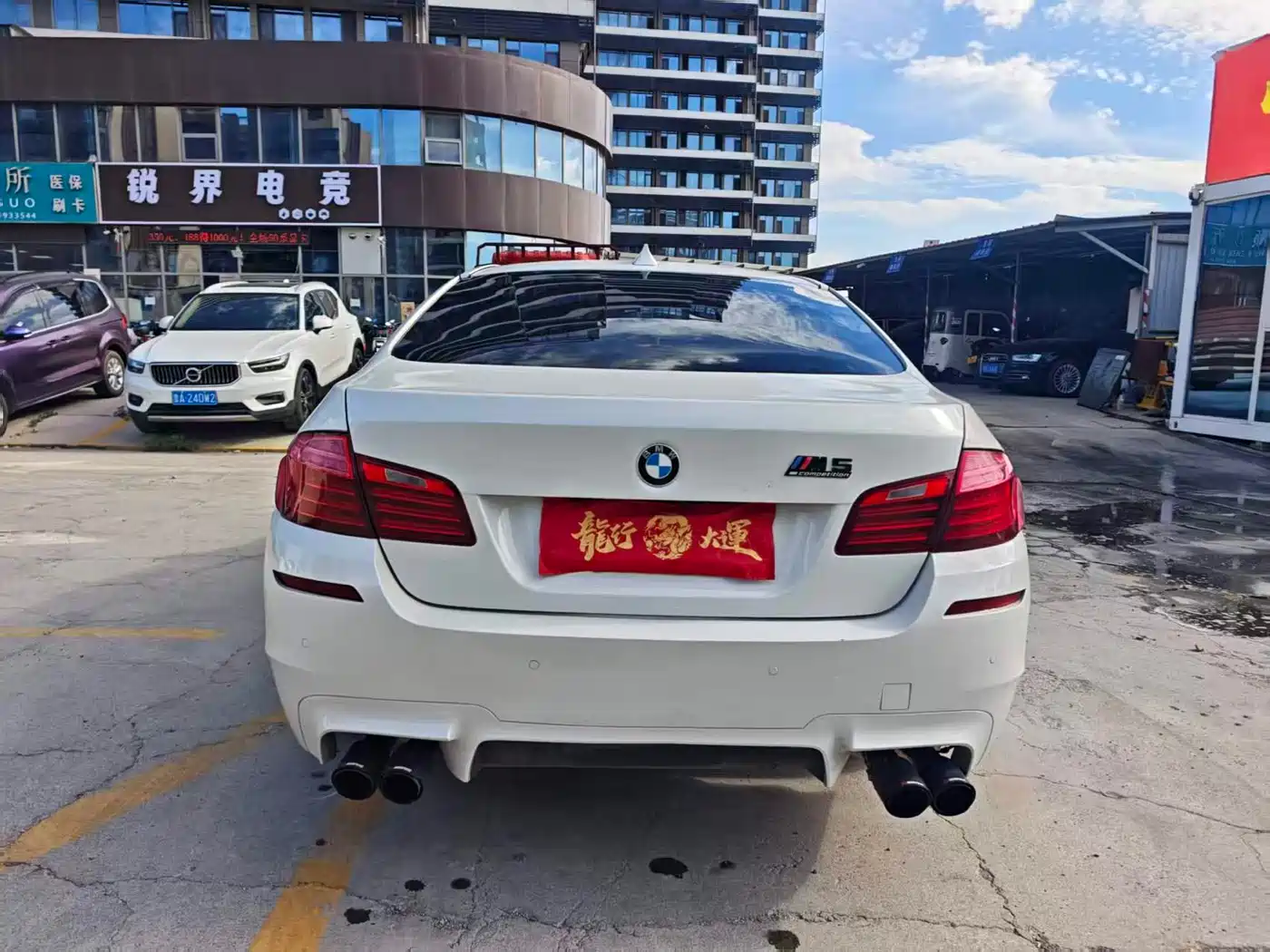 BMW 5 Series 2014 525Li Luxury Design Package фото 3