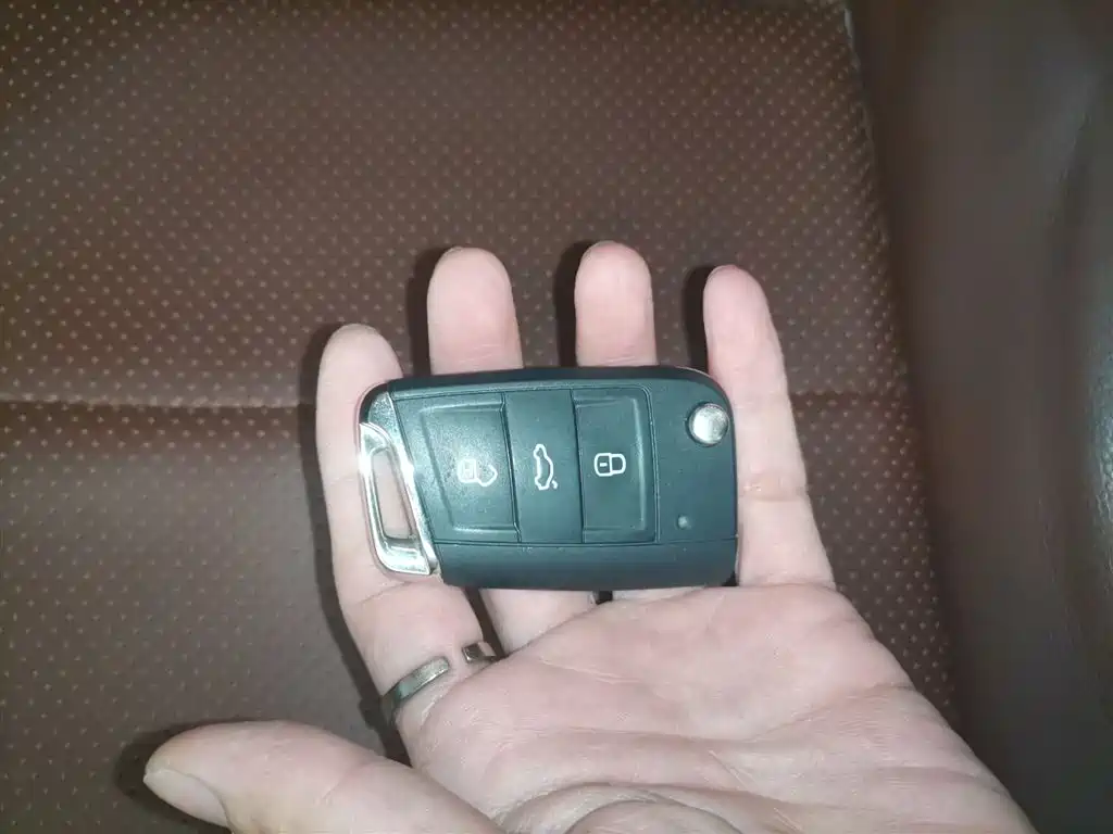VOLKSWAGEN TUYUE