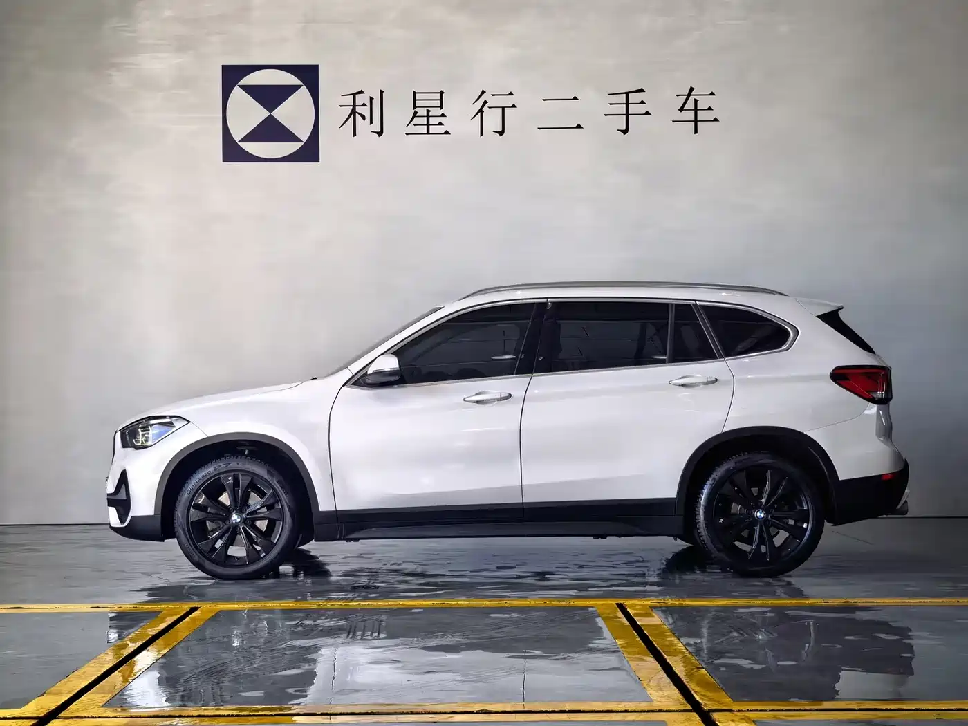 BMW X1 2021 sDrive20Li Fashion фото 3