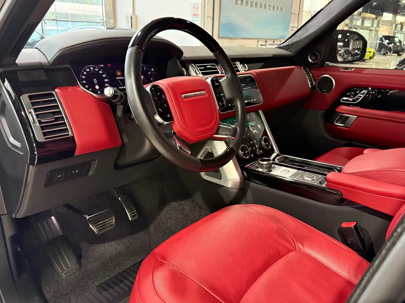 Land Rover Range Rover 2022 3.0 L6 400PS Prestige Genesis Extended Edition фото 5