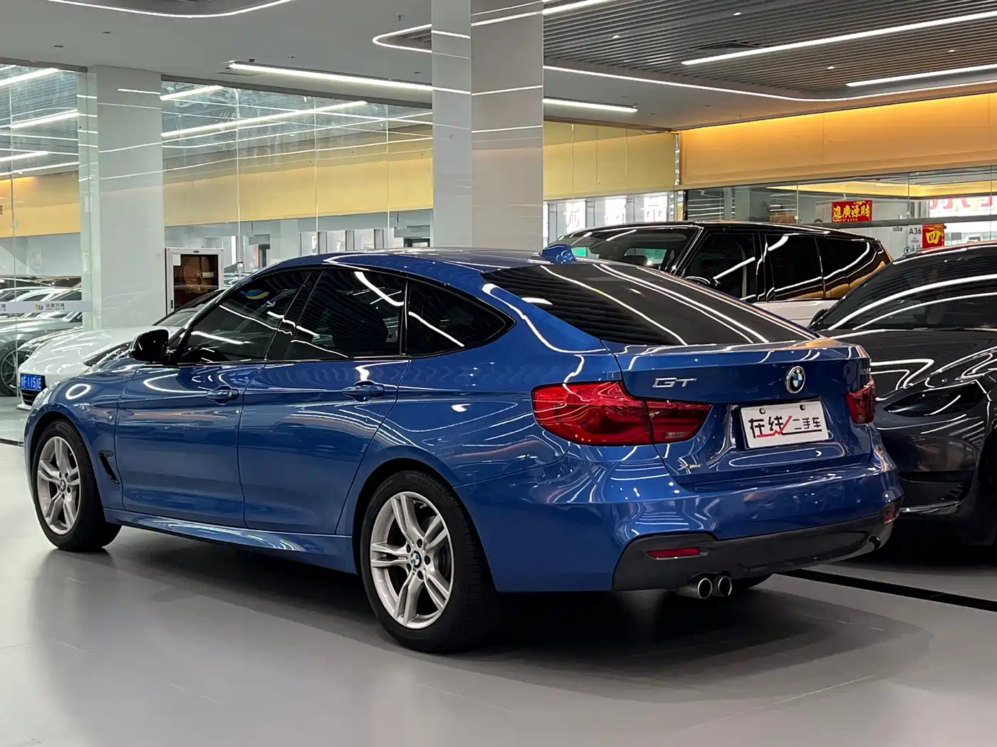 BMW 3 Series GT 2017 330i xDrive M Sport фото 3