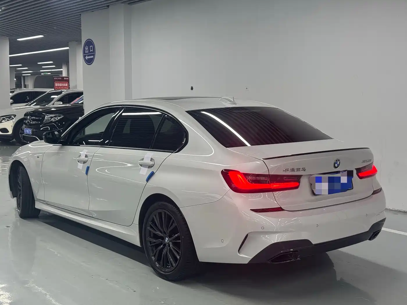 BMW 3 Series 2022 325Li M Sport Shadow Edition фото 9