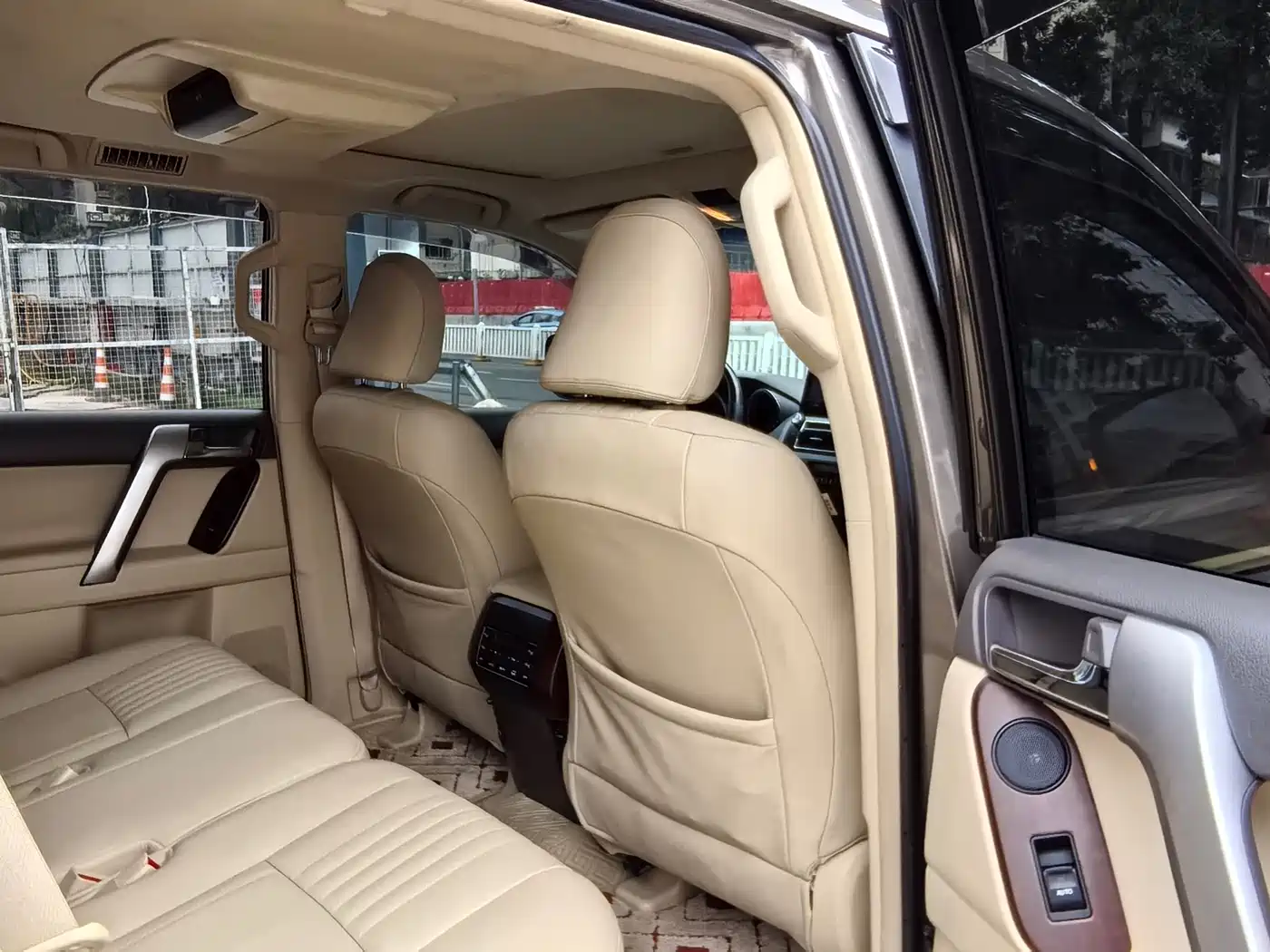 Toyota Prado 2014 4.0L Automatic TX-L NAVI фото 7