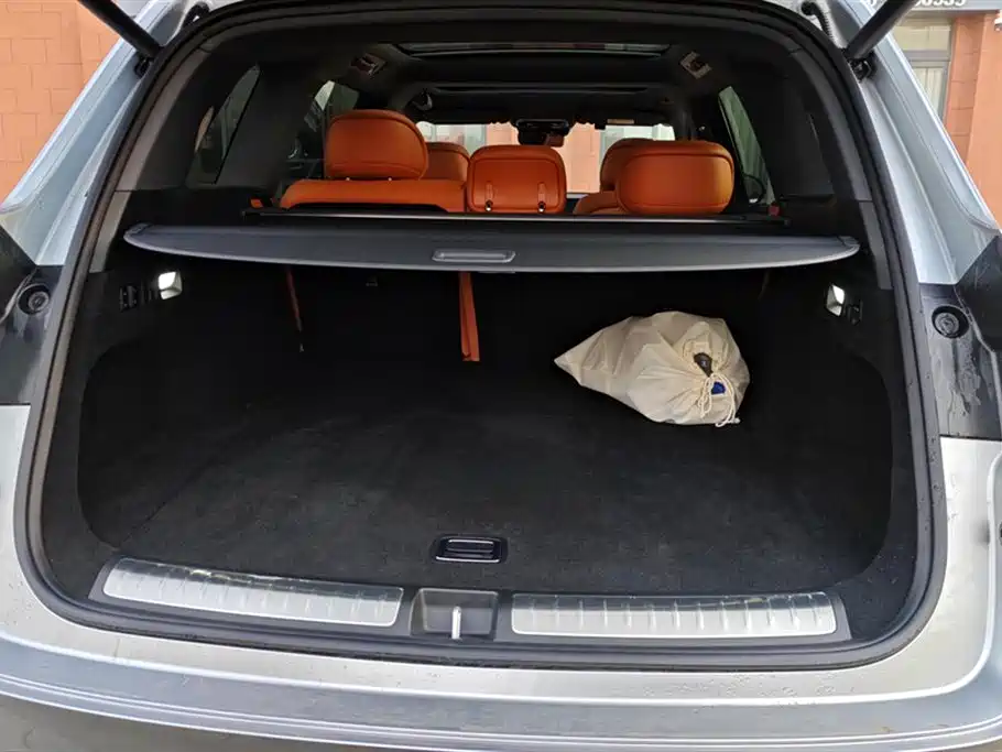 AITO Wenjie AITO M8 2025 Range Extender Max+ Edition 53.4kWh 5-seater фото 4