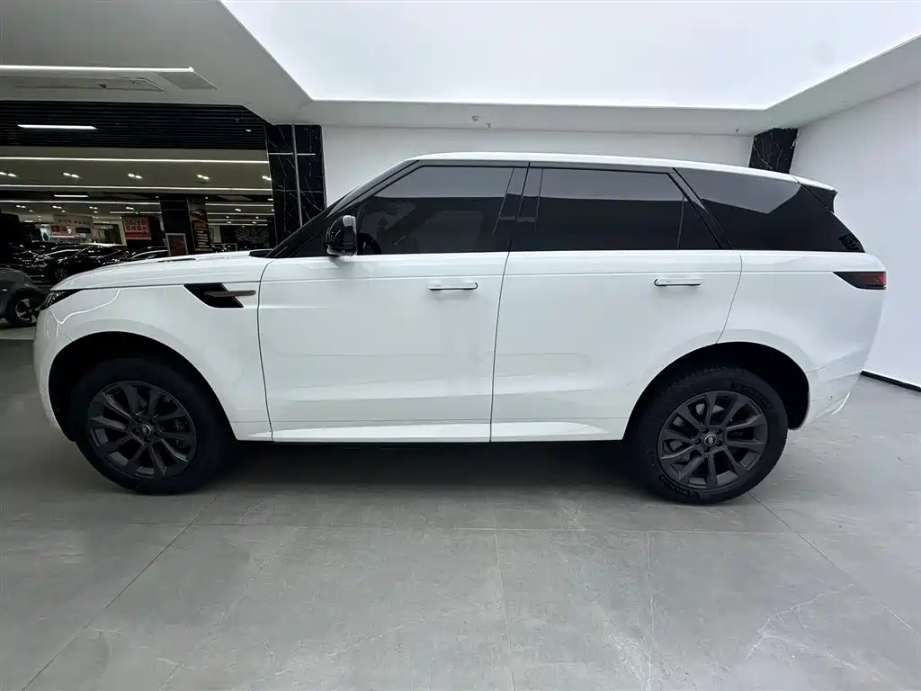 Land Rover Range Rover Sport 2023 400PS Dynamic SE фото 7