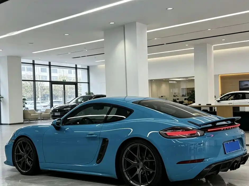 Porsche 718 2016 Cayman 2.0T фото 6