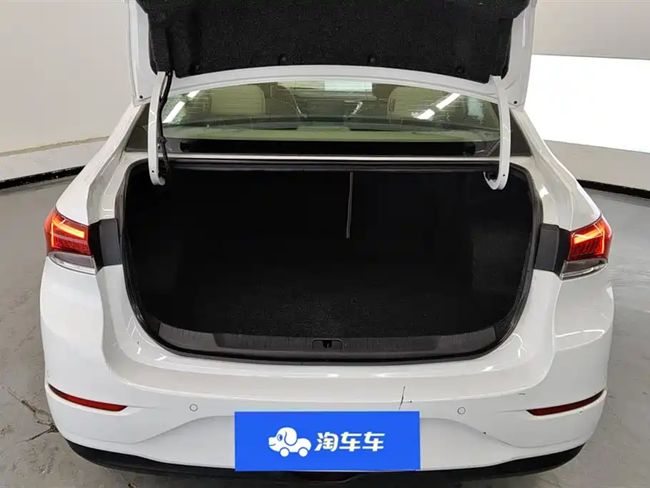 Buick Excelle 2018 15T Dual Clutch Elite (China V) фото 4