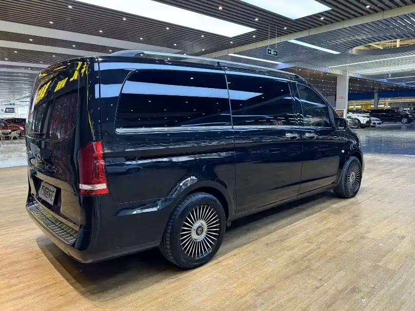 Mercedes-Benz Vito 2018 2.0T Business Edition China VI фото 7