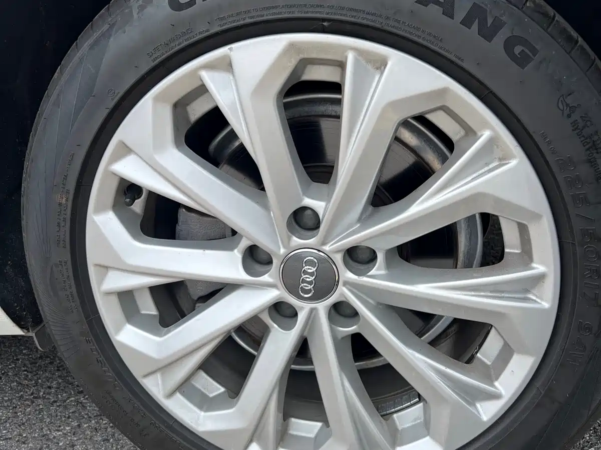 Audi A4L 2019 40 TFSI Progressive (China V) фото 17