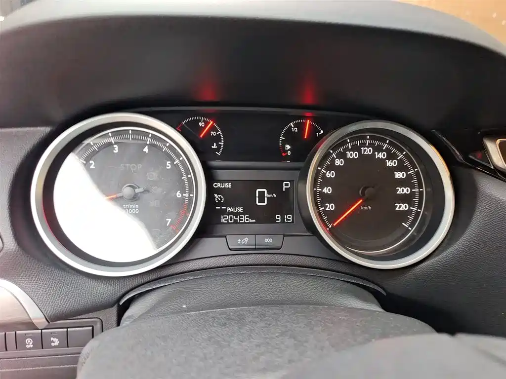 Peugeot 408 2018 Facelift 350THP Automatic Luxury фото 7
