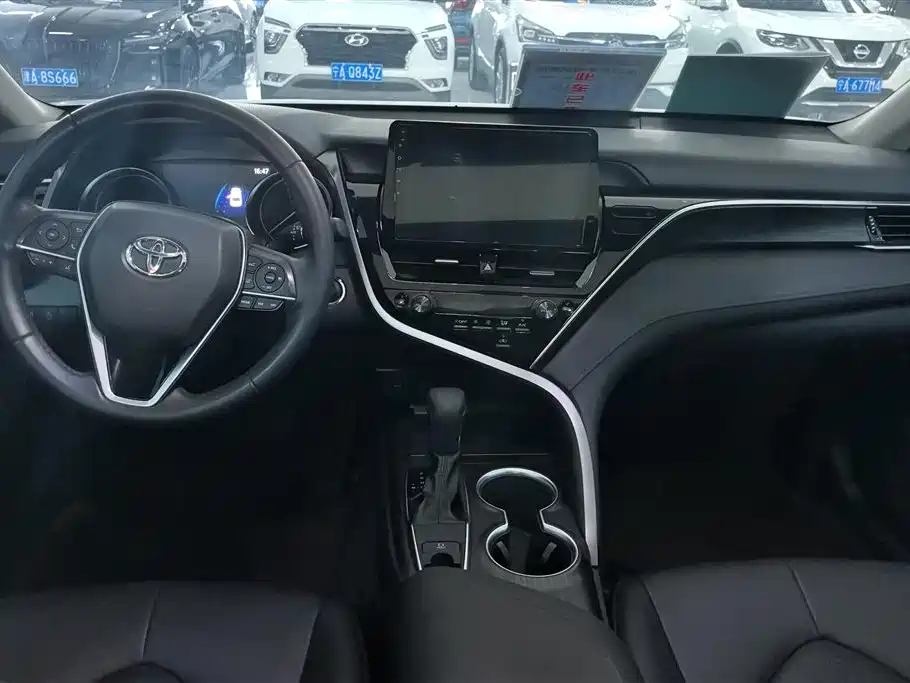 Toyota Camry 2021 2.0G Luxury Edition фото 16