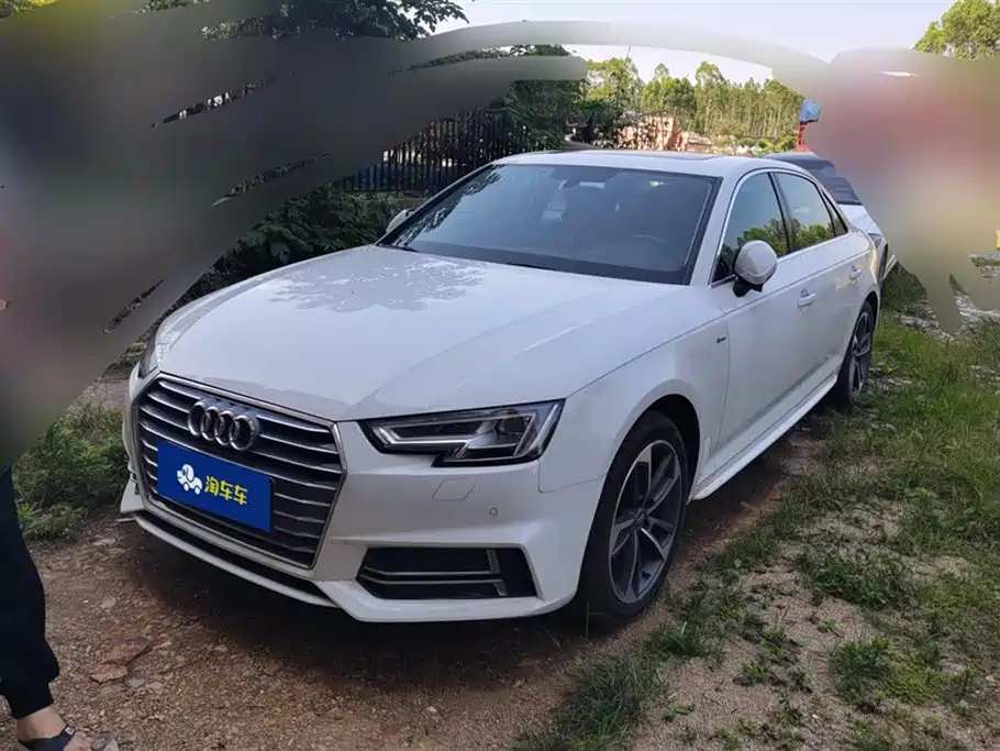 Audi A4L 2018 30th Anniversary 40 TFSI Fashion