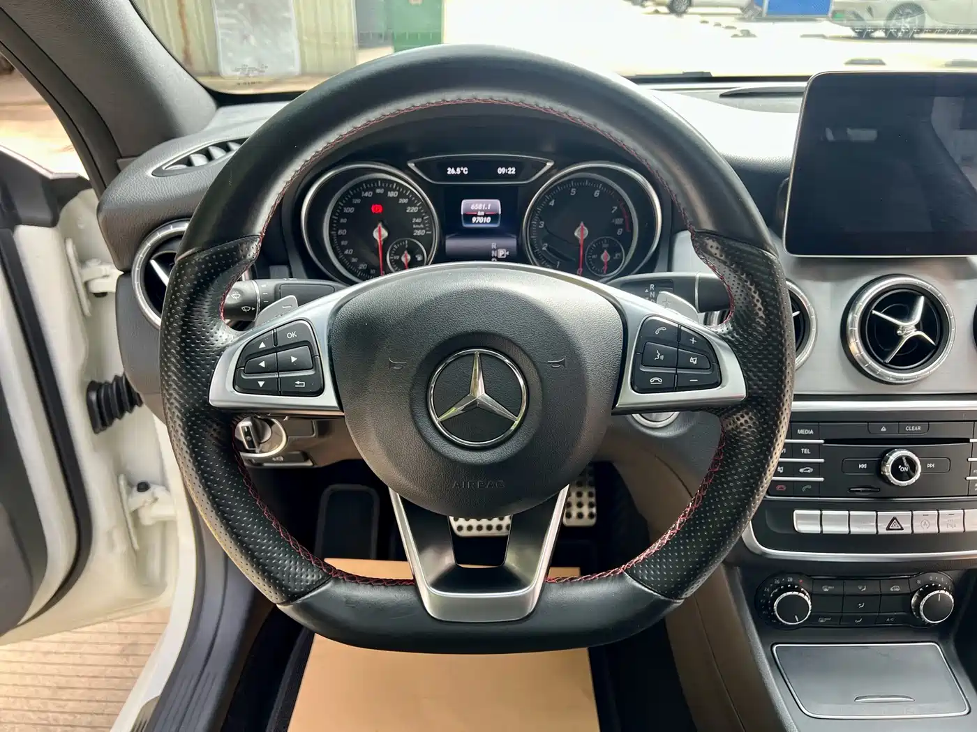 Mercedes-Benz CLA (Import) 2017 CLA 220 4MATIC фото 10