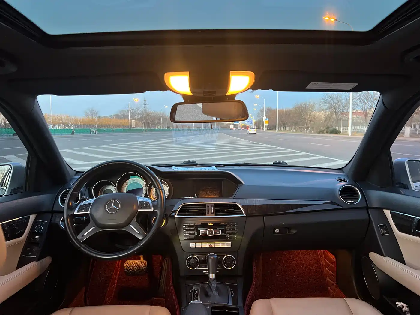 Mercedes-Benz C-Class 2011 C 200 CGI Fashion фото 12