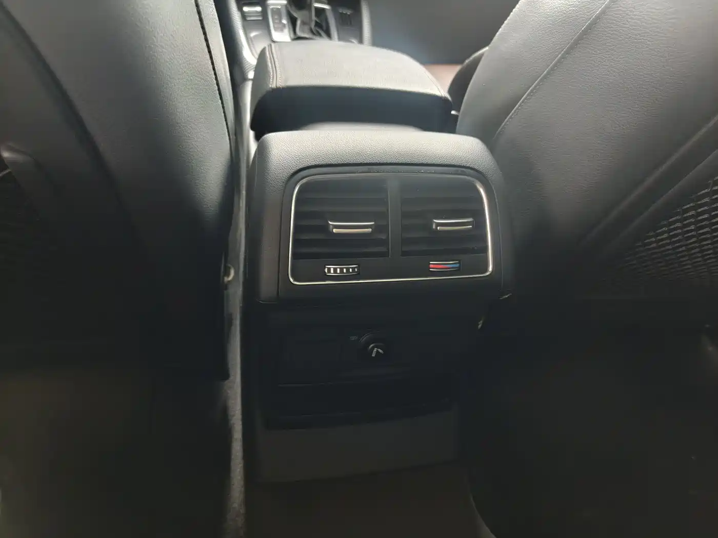 Audi Q5 2016 40 TFSI Technology Model фото 11
