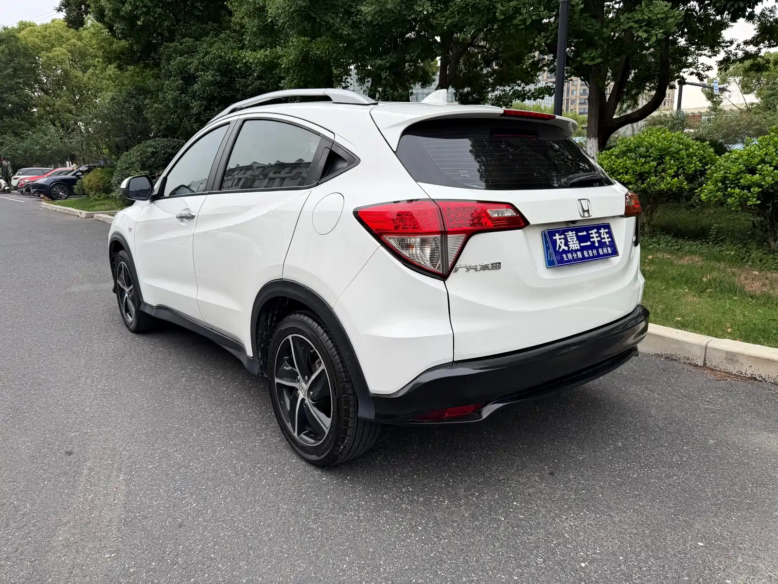 Фото 9 - Honda Vezel