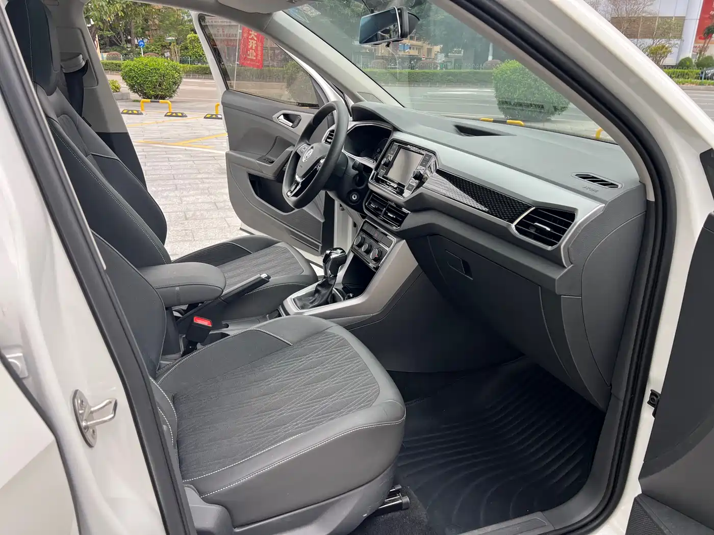 Volkswagen T-Cross 2019 280TSI DSG Comfort Edition фото 14