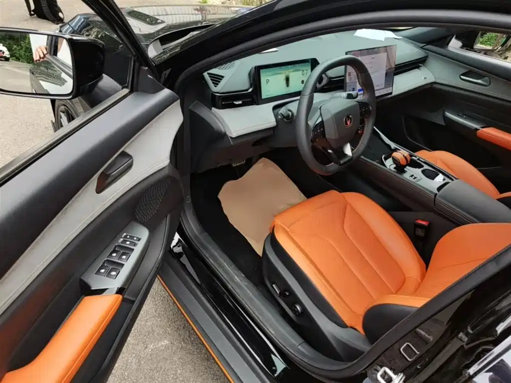 CHANGAN UNI-V