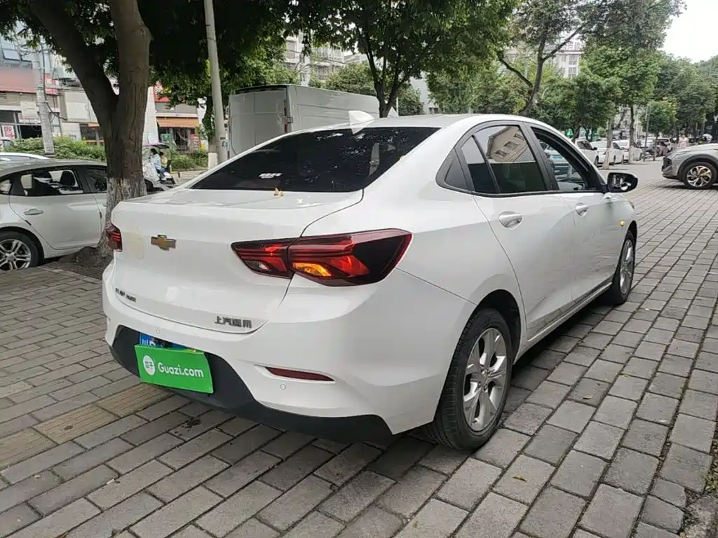 Photo 7 - Chevrolet Cavalier