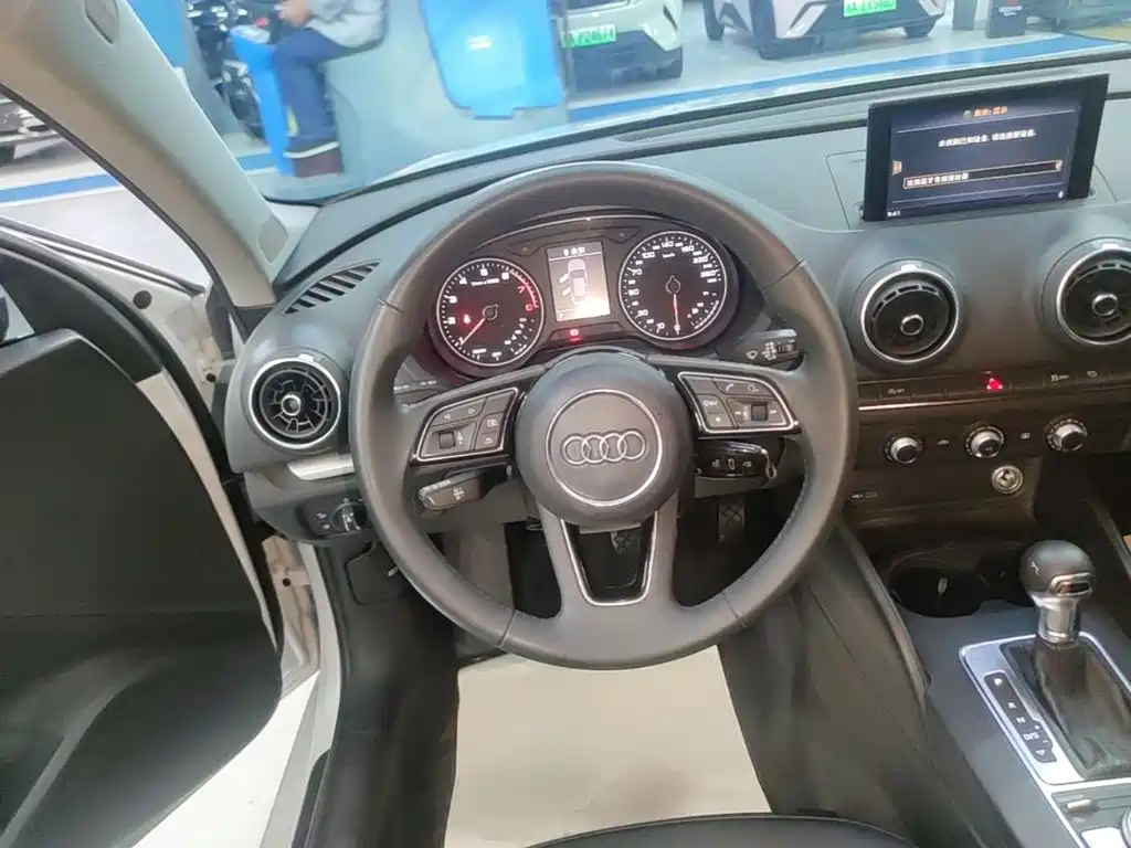 صورة 11 - Audi A3