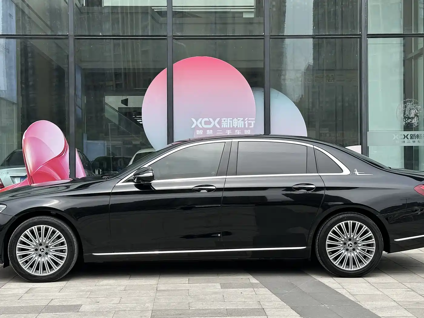 Mercedes-Benz E-Class 2020 E 300 L Luxury Model фото 3