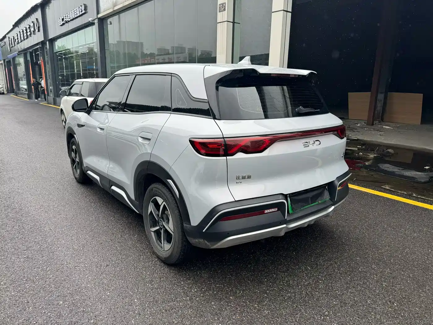 BYD Yuan UP 2024 401KM Leading Edition фото 7