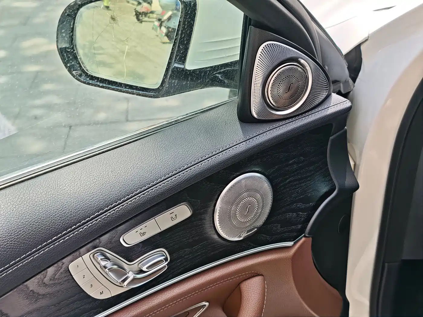 Mercedes-Benz E-Class 2019 E 300 L Sport Luxury фото 8