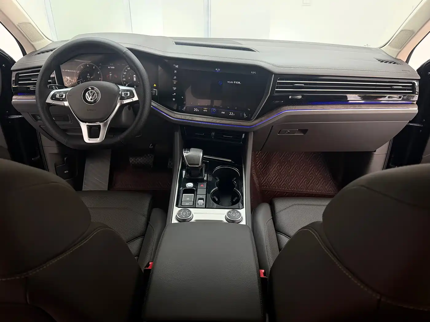 Volkswagen Touareg 2019 3.0TSI Sharp Edge Edition China VI фото 10