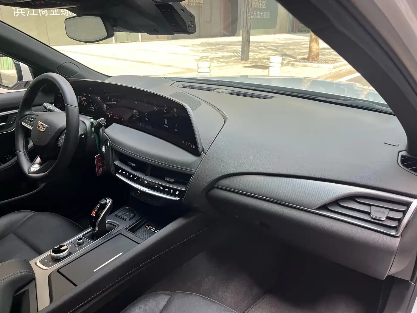Cadillac CT5 2024 28T Luxury Model Pro фото 22