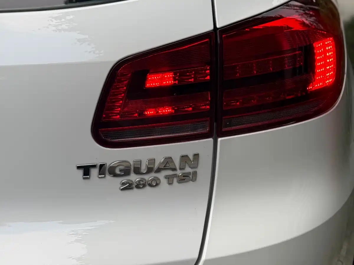 Volkswagen Tiguan 2016 280TSI Automatic 2WD Silk Road Comfort фото 16