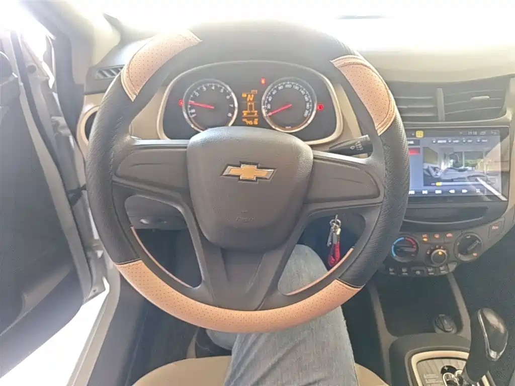 Chevrolet Sail 2015 Sail 3 1.3L AMT Ideal Edition фото 11