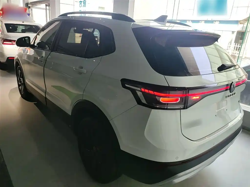 Volkswagen Tharu 2025 New Edge 300TSI Enjoyment Edition фото 5