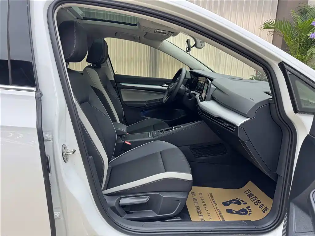 Volkswagen Golf 2021 280TSI DSG Pro фото 12