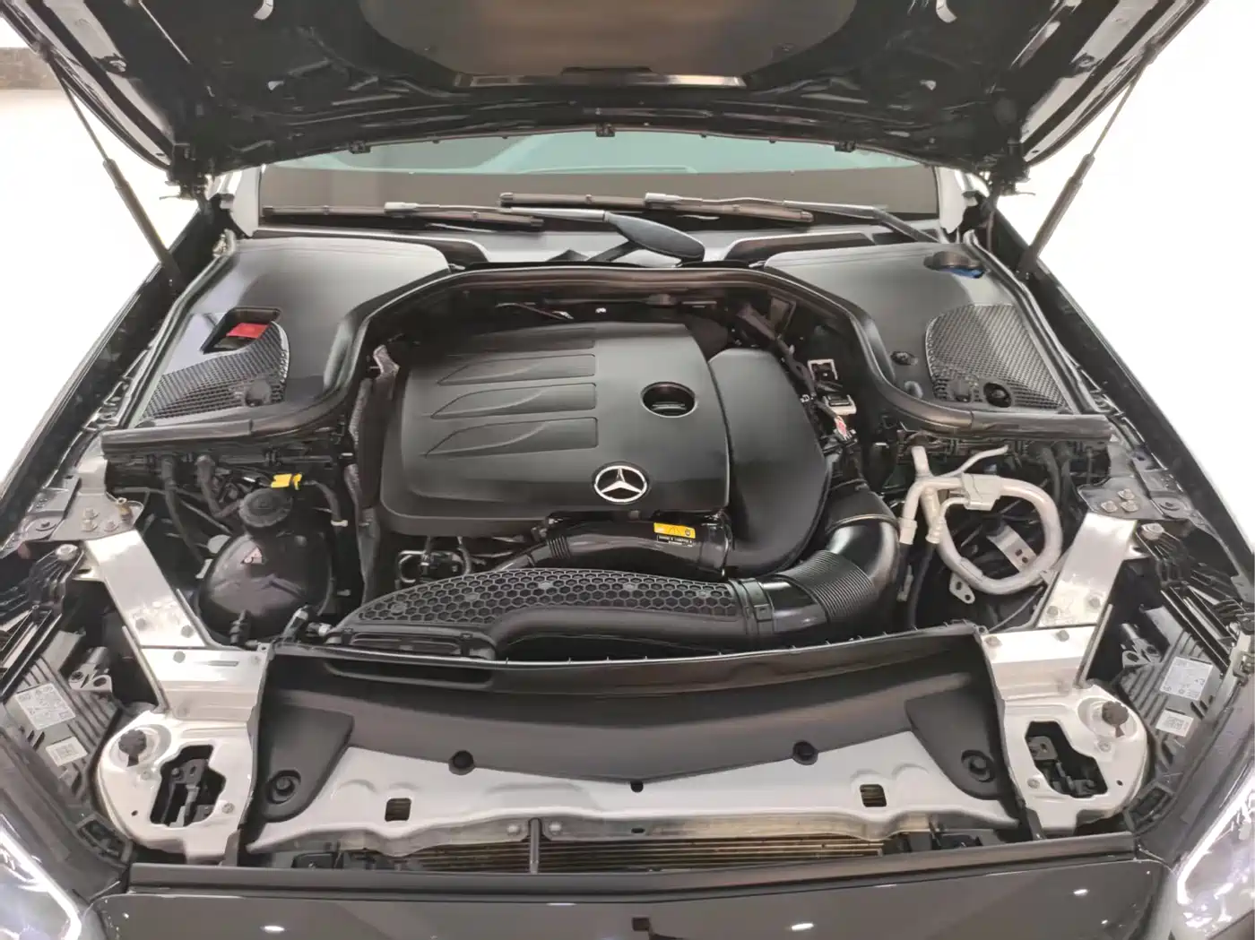 Mercedes-Benz E-Class 2023 E 300 L Fashion фото 17