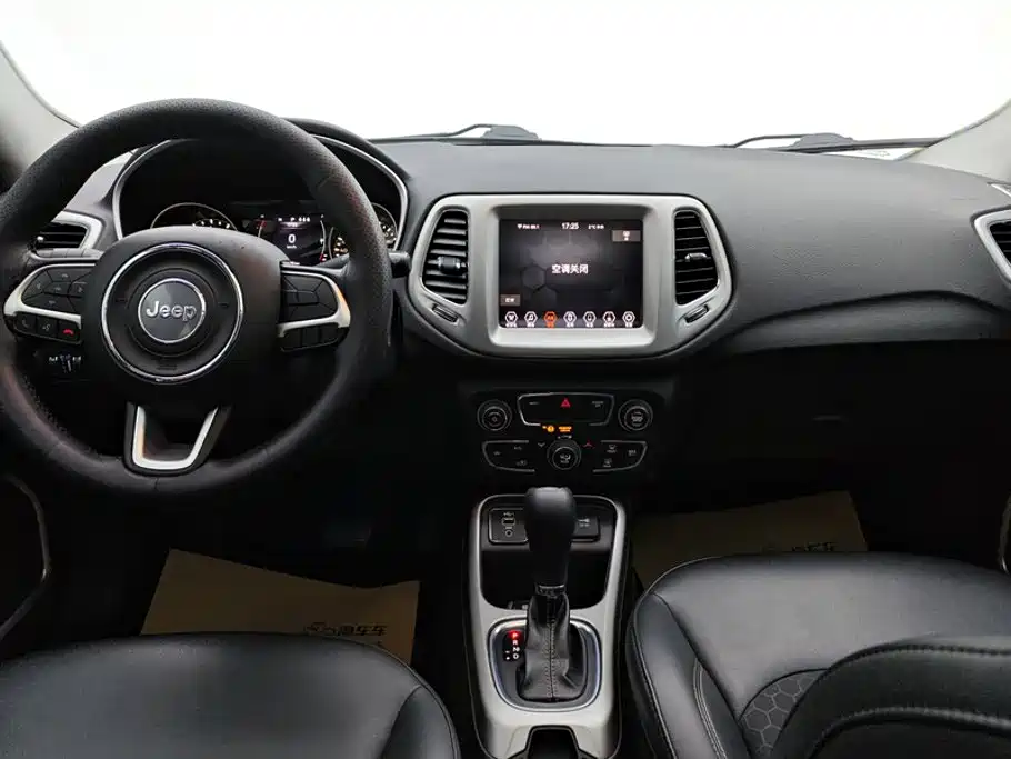 Jeep Compass 2020 2019 220T Automatic Joy Edition