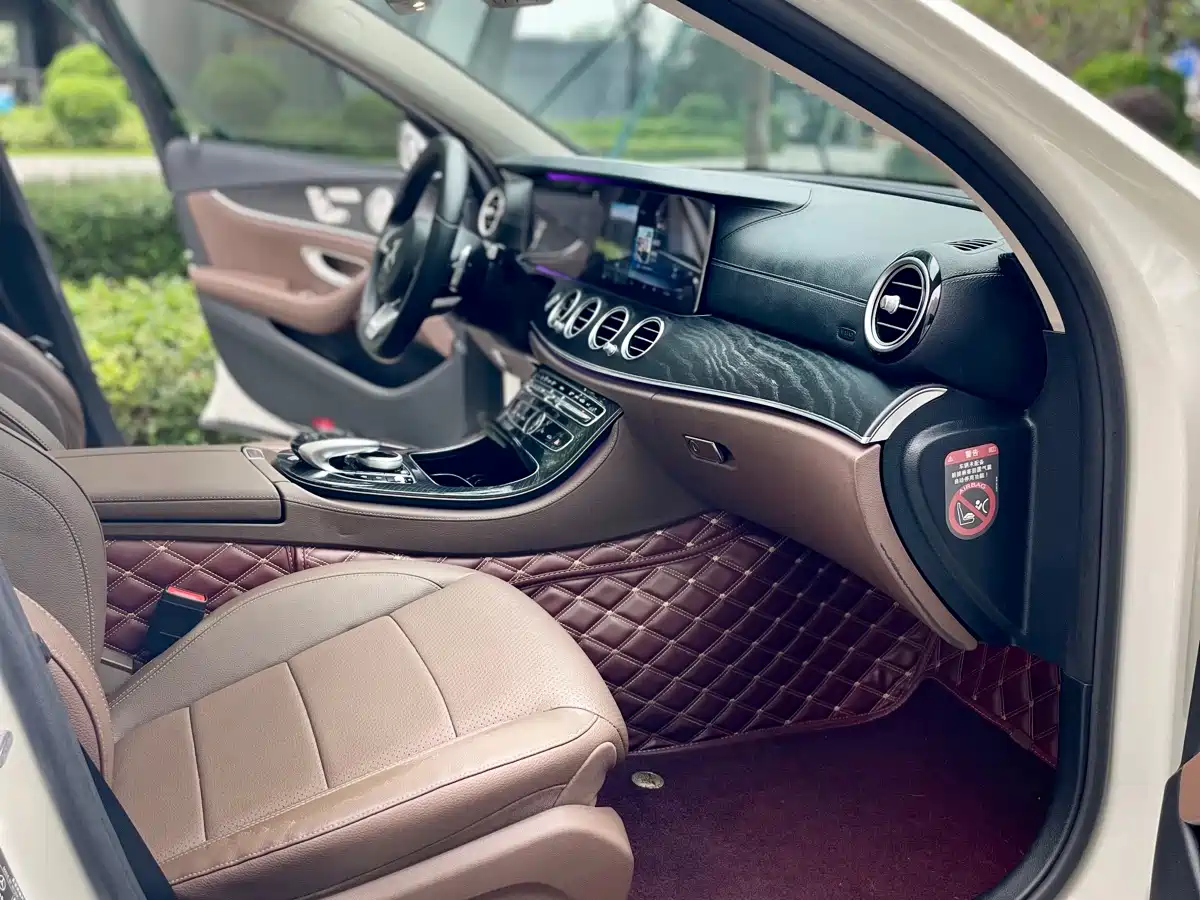 Mercedes-Benz E-Class 2017 E 300 L Sport Luxury фото 15