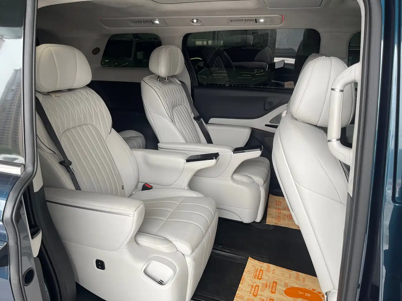Voyah Dreamer 2025 2025 PHEV AWD Flagship Qian Kun Edition