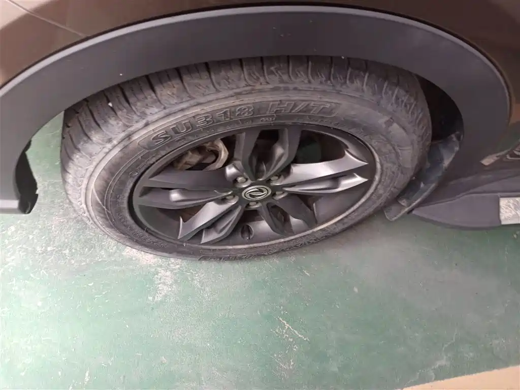 Dongfeng Fengguang Fengguang 580 2019 2020 1.5T CVT Luxury